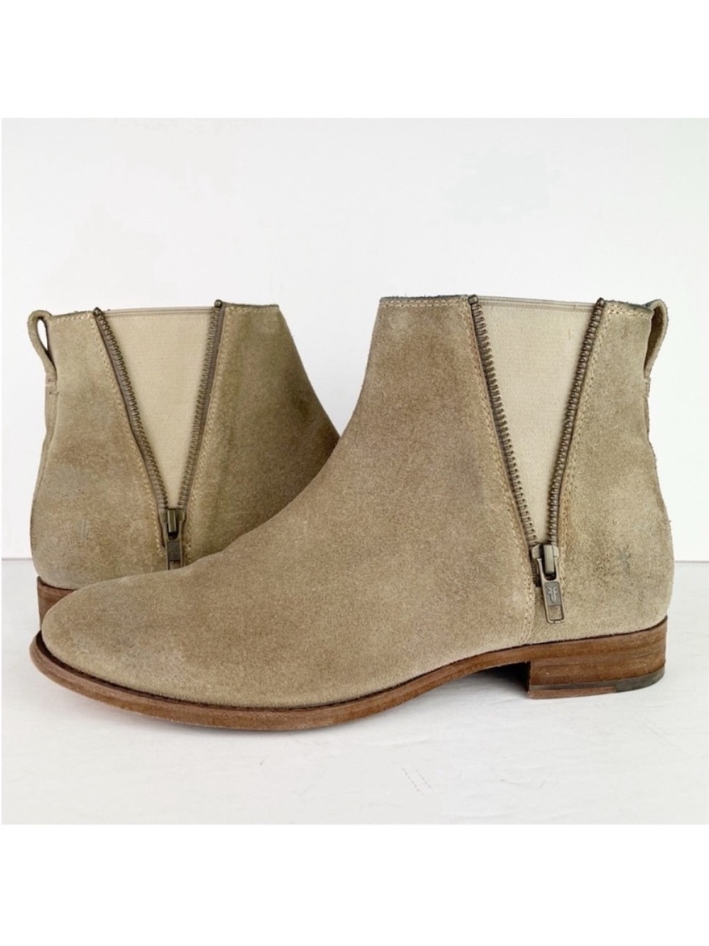 Frye Carly Chelsea Zip Ash Tan Suede Leather Ankle Boots